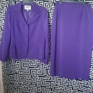 2pc  Ladies Suit